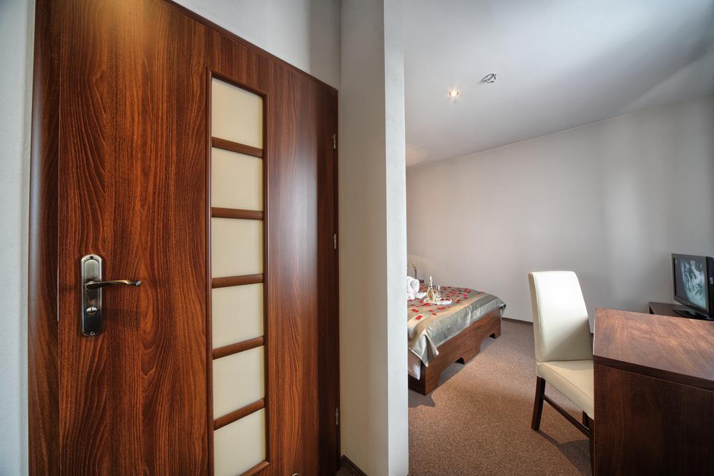 Hotel Stara Fabryka Malogoszcz Номер фото