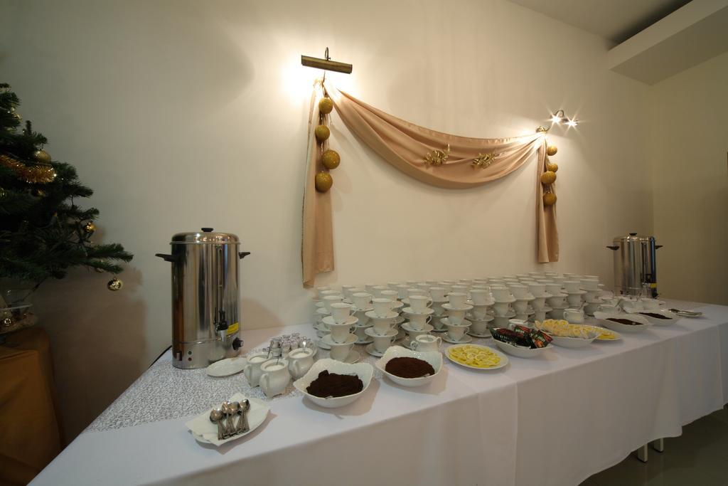 Hotel Stara Fabryka Malogoszcz Екстер'єр фото